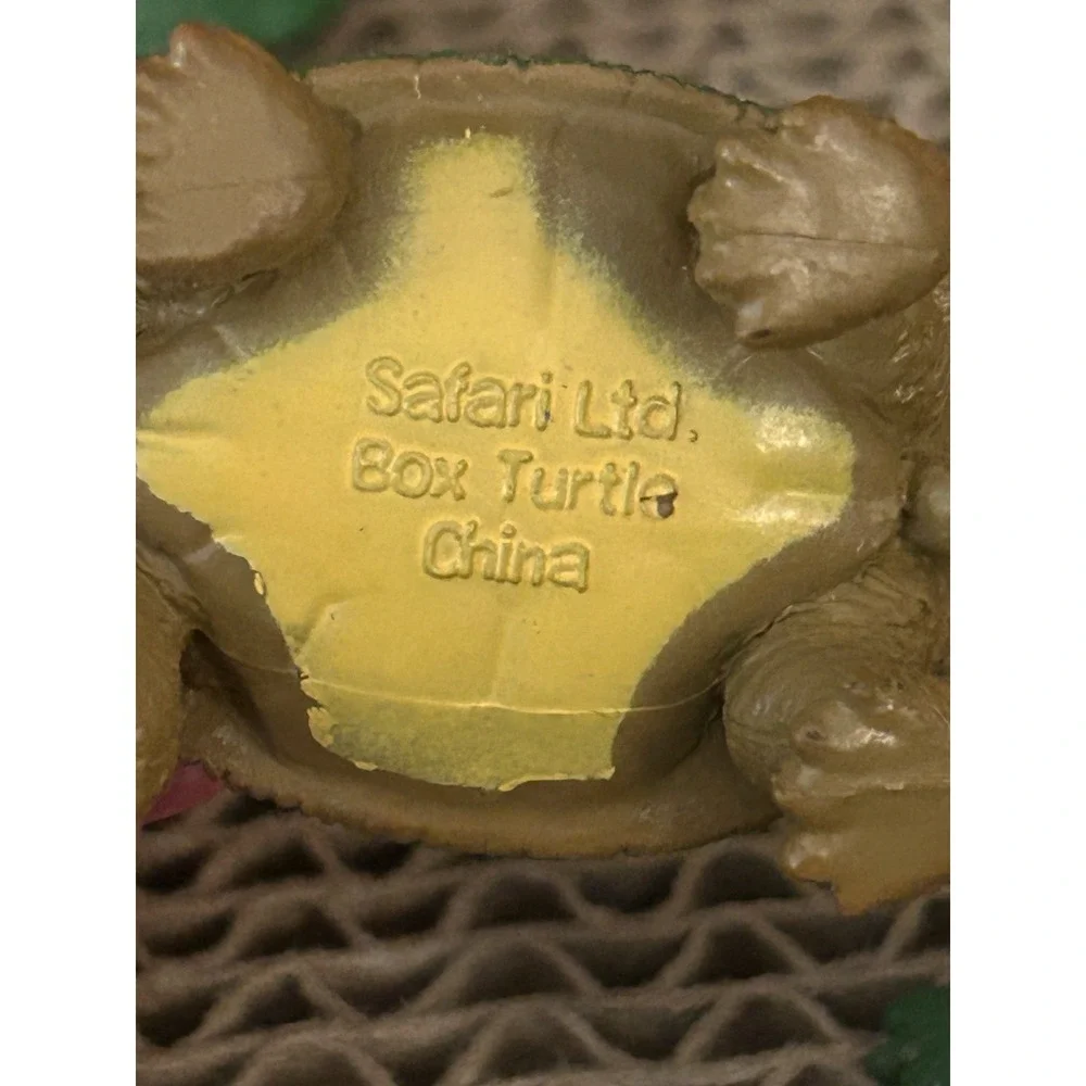 Lot Of 7 Safari Ltd Colorful Frogs‎ And Turtles